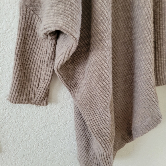 FP Beach Ribbed Mock Neck.Open Back Sweater XS - Picture 3 of 7